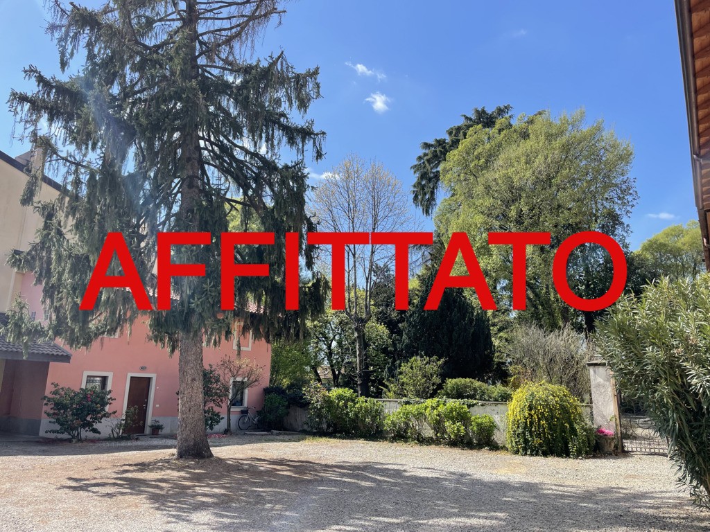 Appartamento affitto 4+4 Arese (MI)