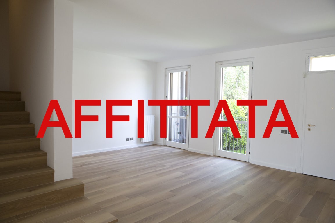 Villa a schiera affitto 4+4 Arese (MI)