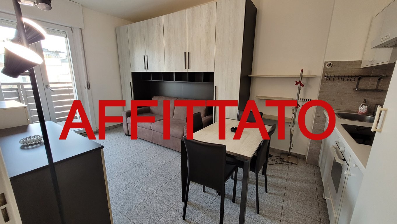 Appartamento affitto 4+4 Arese (MI)