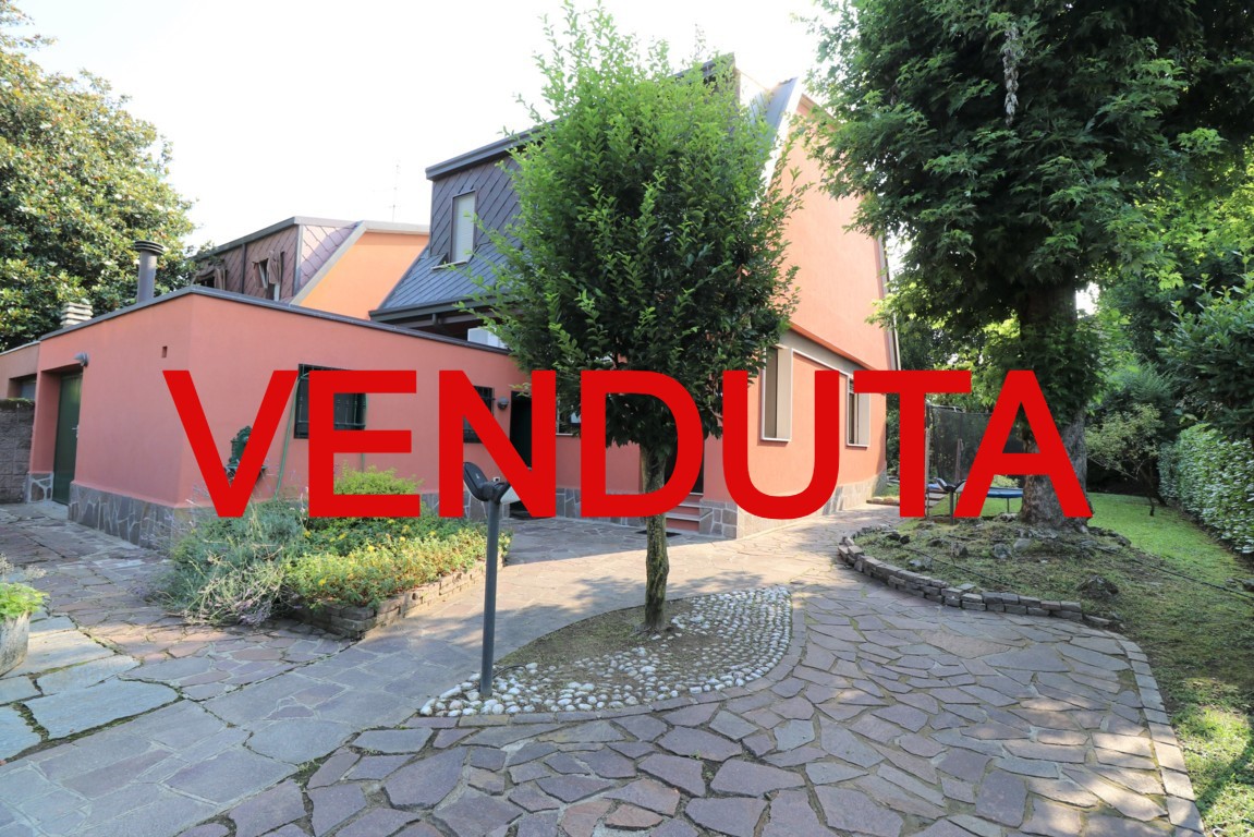 Villa vendita Arese (MI)