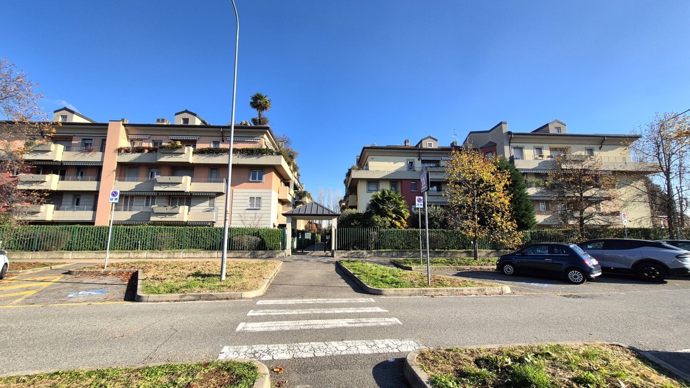 Appartamento vendita Arese (MI)