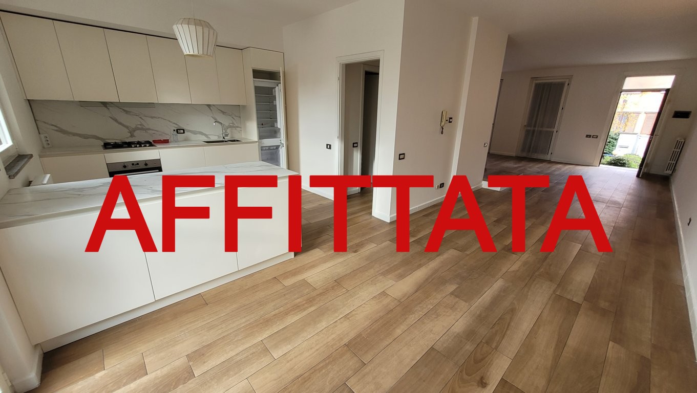 Villa a schiera affitto 4+4 Arese (MI)