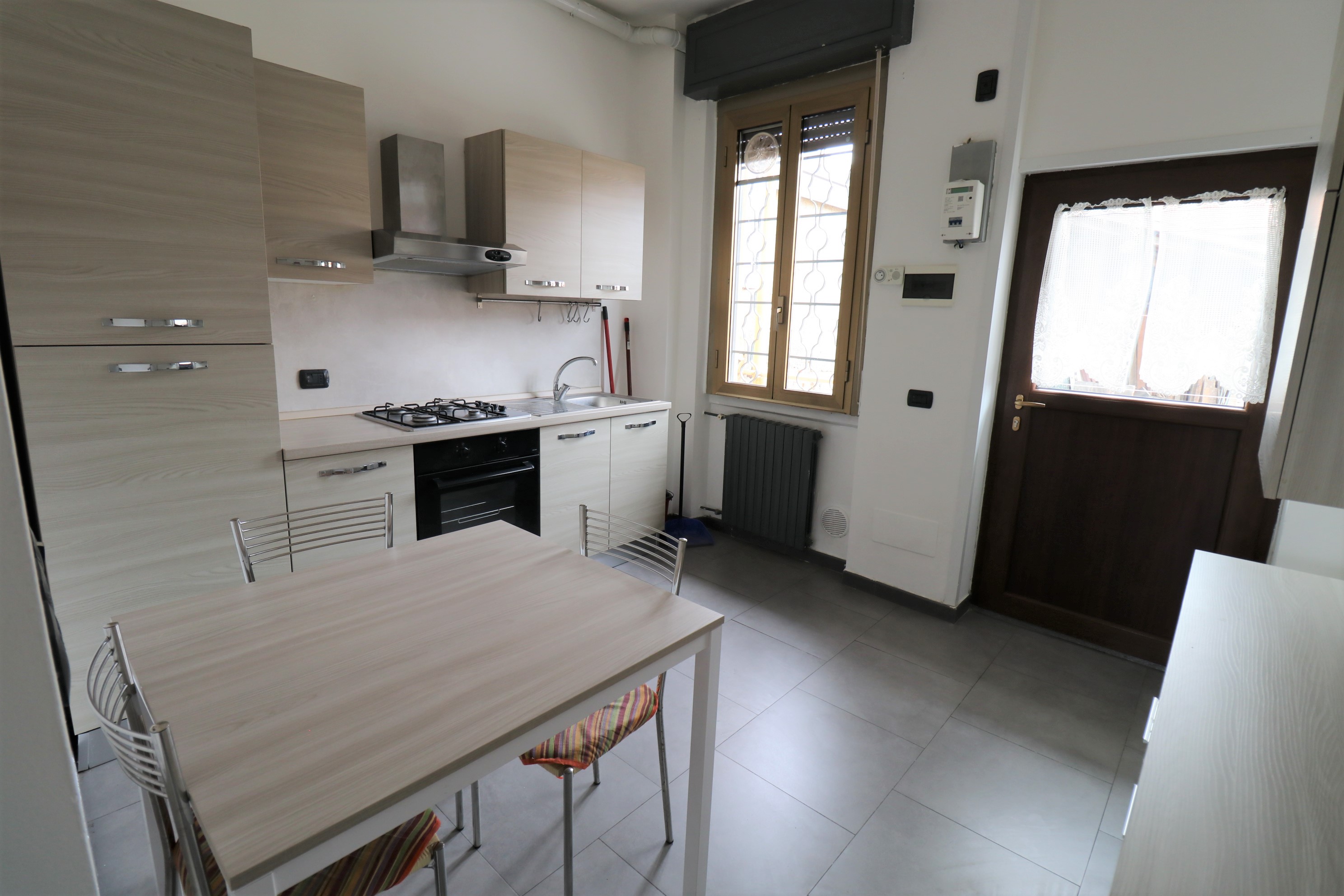Appartamento affitto 4+4 Arese (MI)